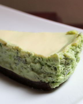 Мятный чизкейк на шоколадной подушке