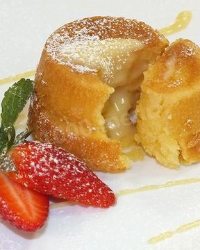 Белый фондан