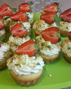 Капкейки с земляникой