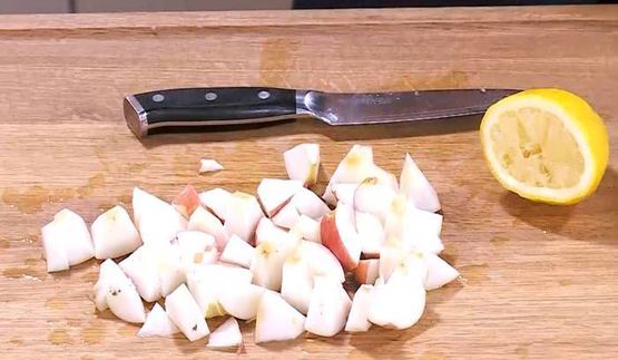 кекс на арахисовом масле с яблоком и шоколадом