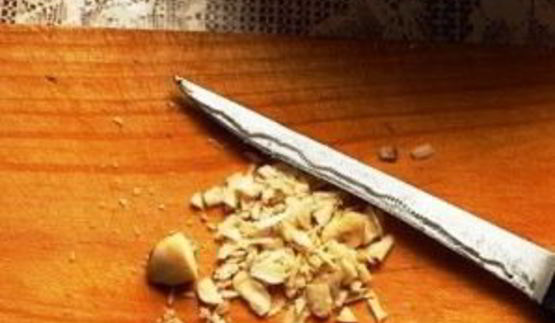 кекс с бразильским орехом, вареньем и шоколадом