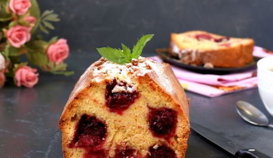 кекс с ежевикой