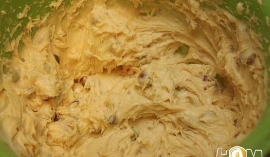 кекс с фисташками и апельсиновым джемом