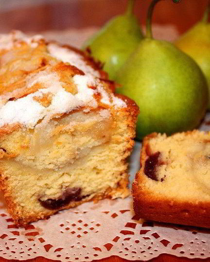 Рецепт кекса с грушей и черешней