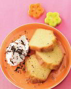 Кекс с соусом лимончелло