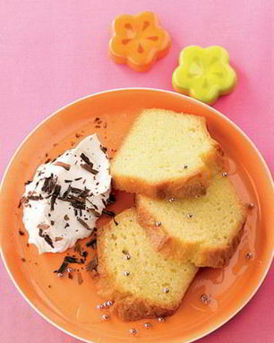 Кекс с соусом лимончелло