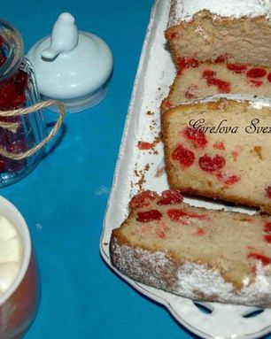 Кекс с вяленой вишней на вишневом пиве