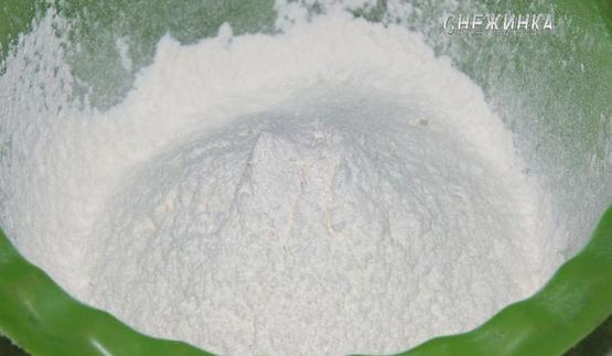 саварен — французская ромовая баба из дрожжевого теста