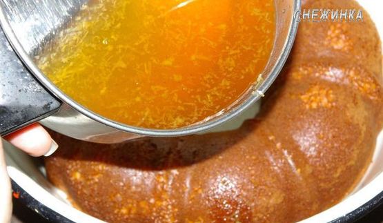 саварен — французская ромовая баба из дрожжевого теста