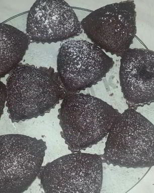 Шоколадные кексы в формочках