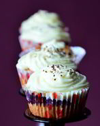 Сметанные кексы с черникой