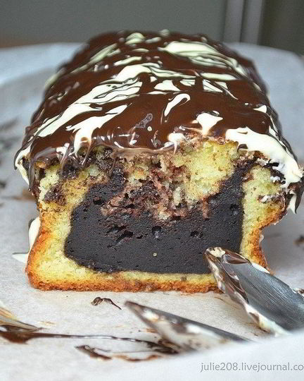 Рецепт ванильного кекса с влажной шоколадной начинкой