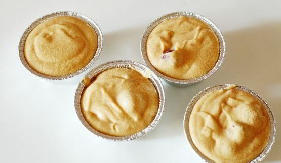 вишневые капкейки