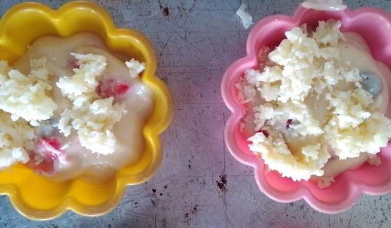 ягодные кексы с кокосовым штрейзелем