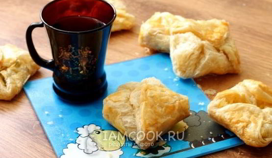 хачапури из слоеного теста