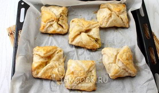 хачапури из слоеного теста