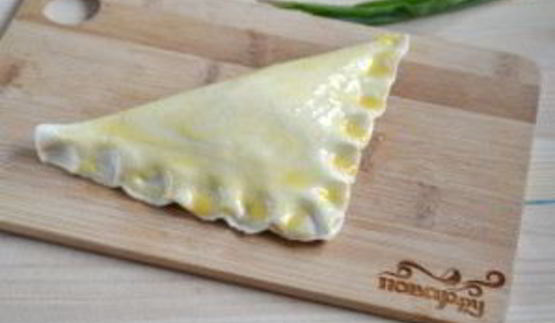 хачапури с сыром из слоеного теста