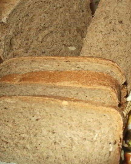 Рецепт черного хлеба с маринованным чесноком