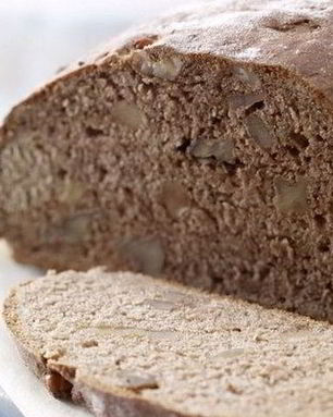Домашний хлеб с грецкими орехами и розмарином
