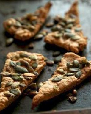 Хлебцы с тыквенными семечками