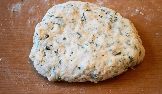 сконы с зеленью и сыром