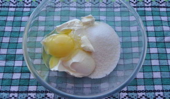 сладкий хлеб-гармошка со сливочным сыром и маком