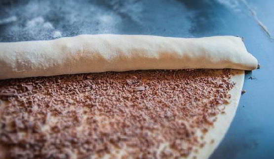 сладкий хлеб на сыворотке с молочным шоколадом