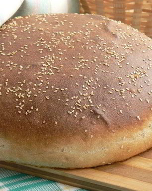 Цельнозерновой пшеничный хлеб на опаре