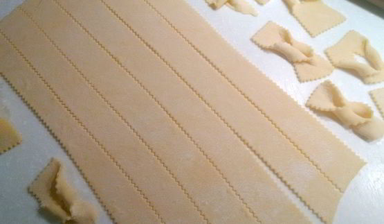 хворост на желтках