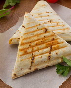 Конвертики с фаршем и фасолью в лаваше