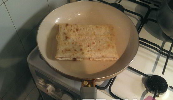 курица с кукурузой в лаваше