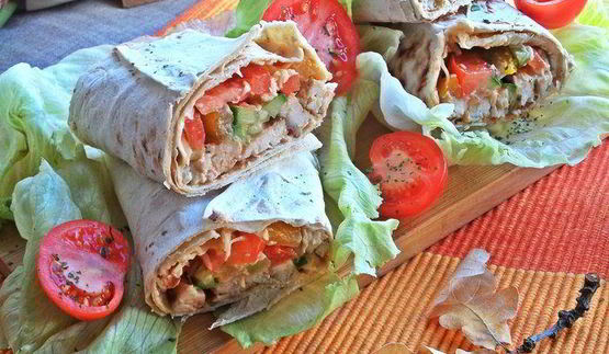 курица с овощами в лаваше