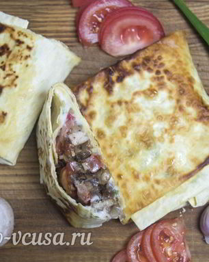 Лаваш с курицей и грибами