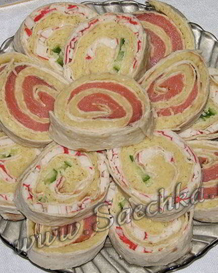 Рецепт рулетиков из лаваша с крабовыми палочками