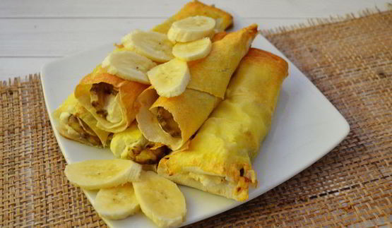 трубочки из лаваша с творогом и бананом