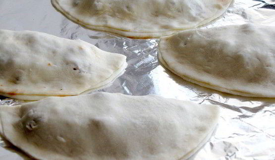 аджарские лепешки с бараниной