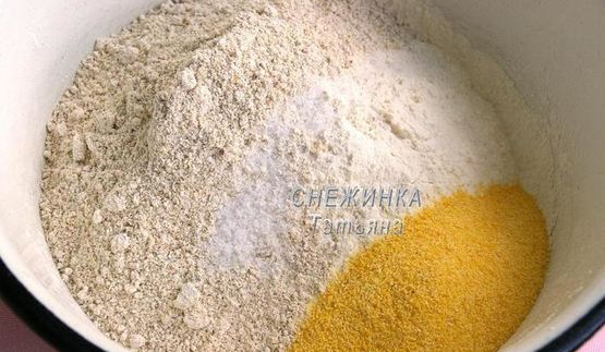 фокачча из трех видов муки с розмарином