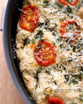 Фокачча с томатами черри, укропом и сыром маасдам