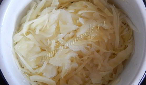 лепешка с капустой