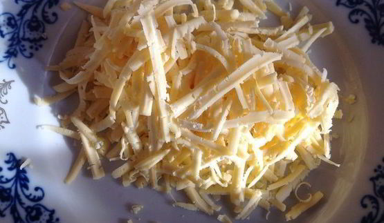 лепешки на минеральной воде с зеленью и сыром