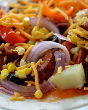 Лепешки с колбасой чоризо