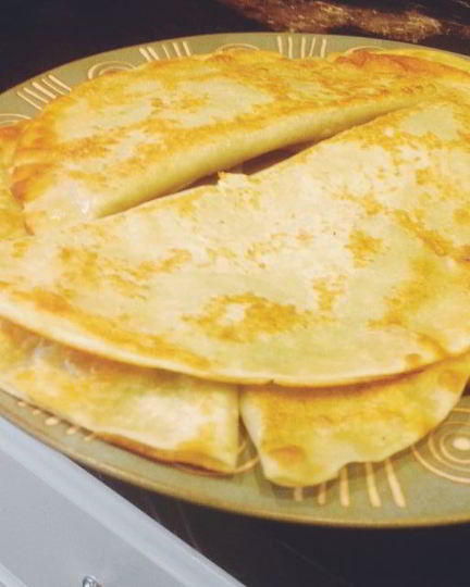 Рецепт лепешек с сыром на сковороде