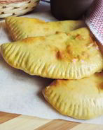 Лепешки с сыром в духовке