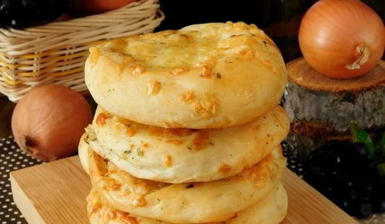 луковая лепешка в духовке