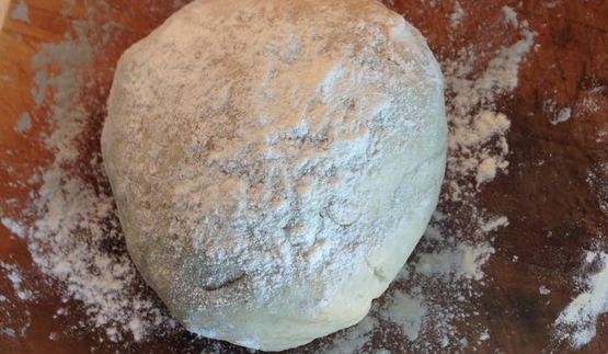 сладкая фокачча с лавандой, малиной и абрикосами