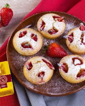 Клубничные маффины