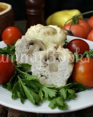 Куриные маффины с шампиньонами и моцареллой