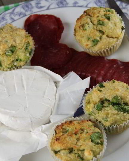 Рецепт маффинов из киноа с овощами и фетой