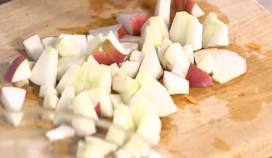 маффины из полбяной муки с яблоком, морковью и тыквенными семечками