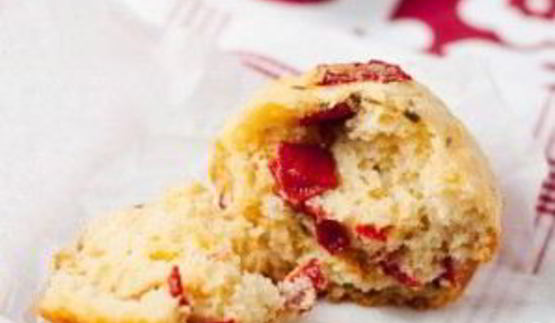 маффины с болгарским перцем и сыром чеддер